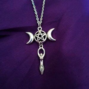 NWT, HANDCRAFTED WICCAN NECKLACE.
